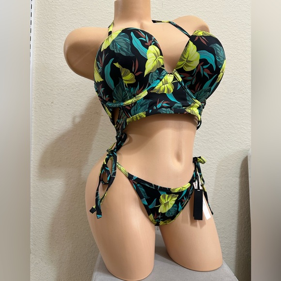 36D,M Bombshell Victoria Secret Floral Bikini Set with Tropical Print - Picture 1 of 6